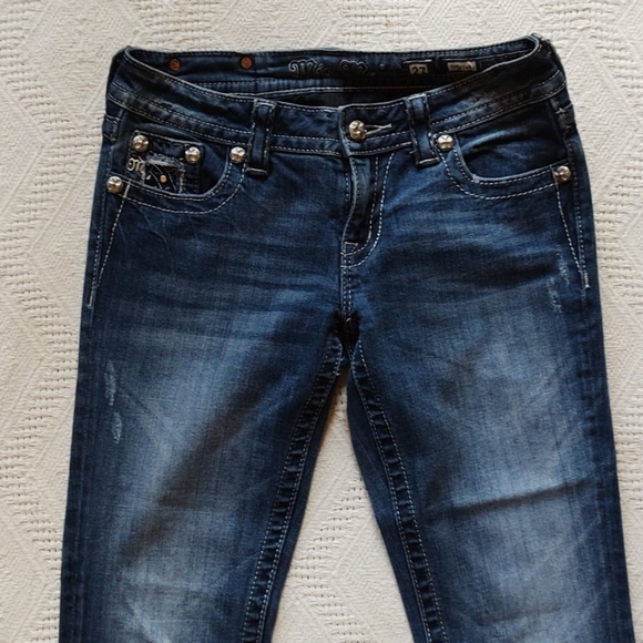 Sz 27/34 Miss Me Buckle Studded Bootcut Jeans - Picture 3 of 8